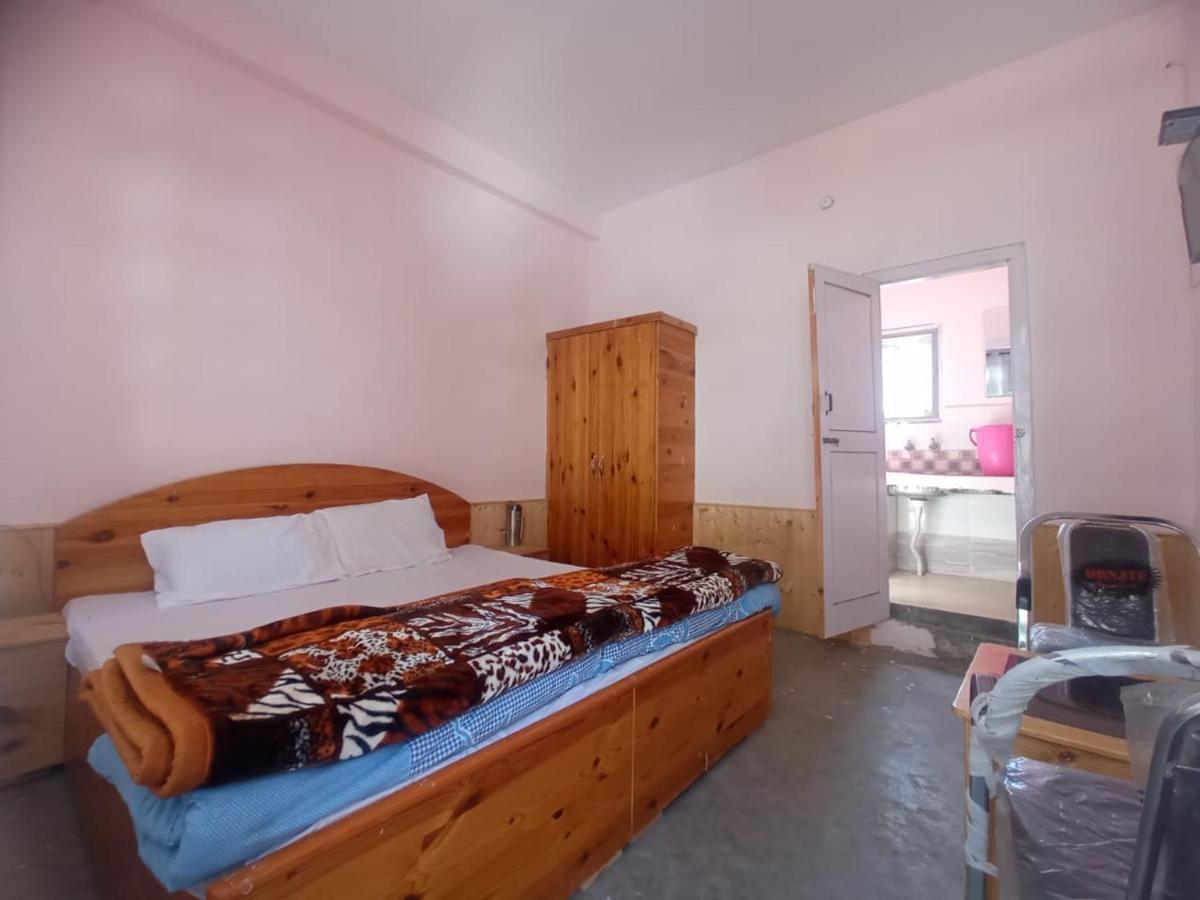 Snow Oak Guest House Kasol Extérieur photo
