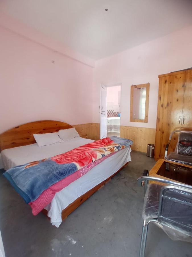 Snow Oak Guest House Kasol Extérieur photo