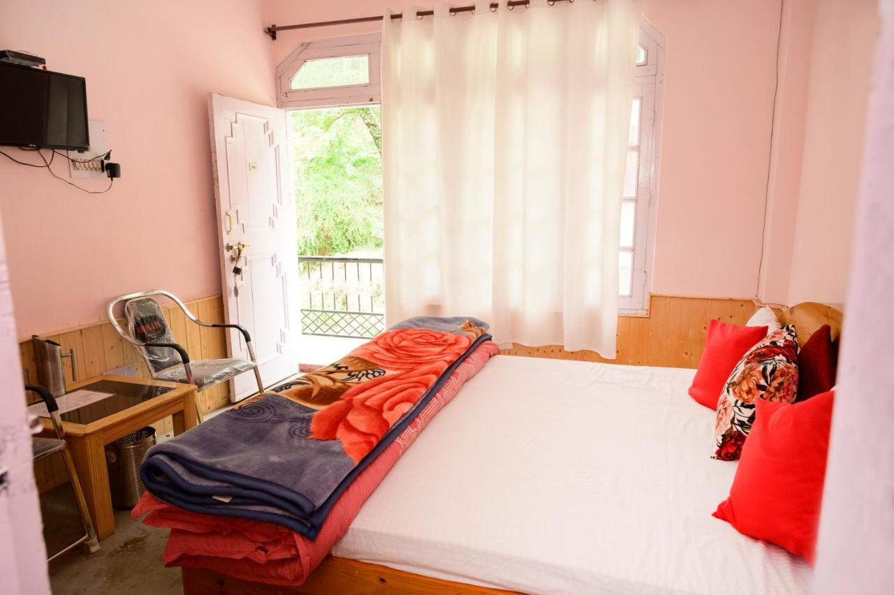 Snow Oak Guest House Kasol Extérieur photo