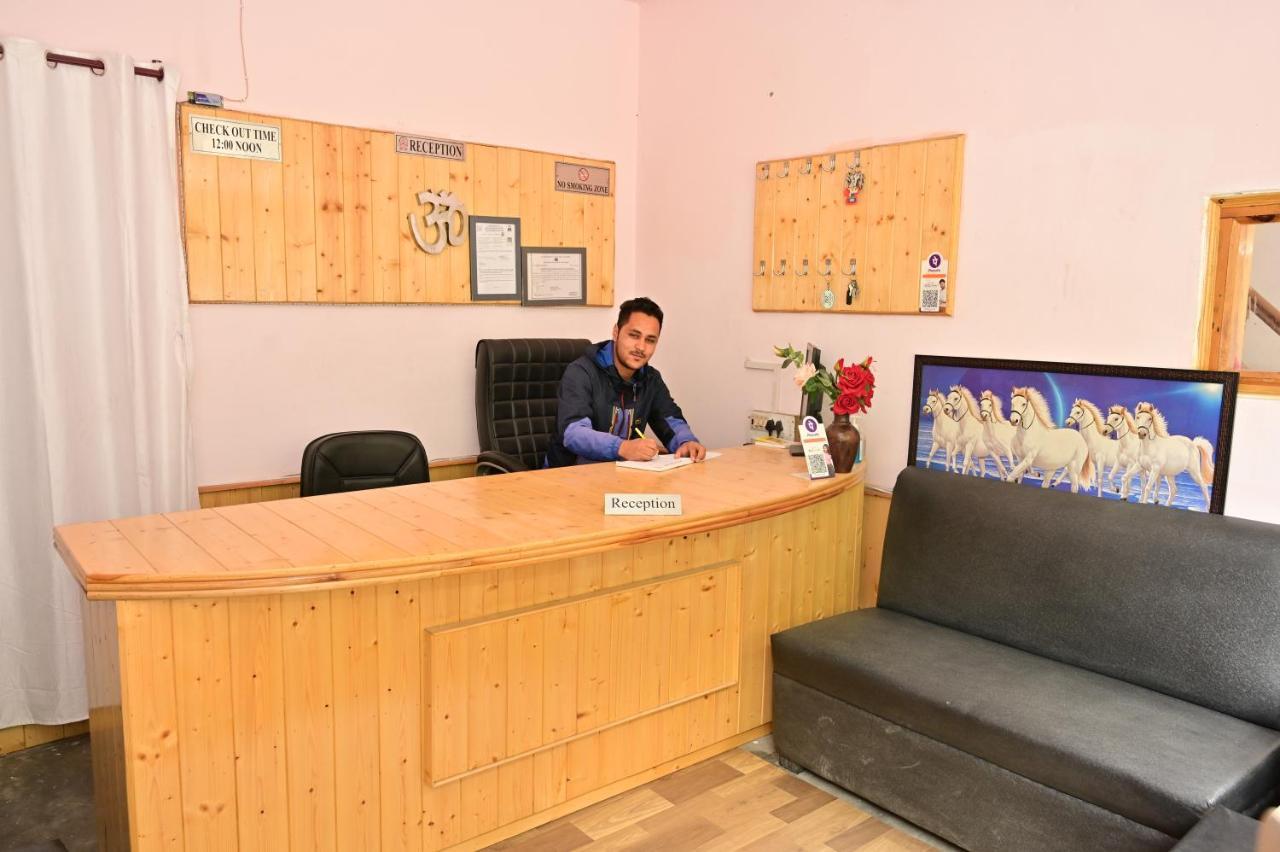Snow Oak Guest House Kasol Extérieur photo
